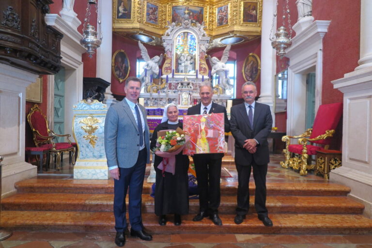 Sestra Marijeta Dukić nakon dvanaest godina službe oprostila se od vjernika u crkvi sv. Vlaha