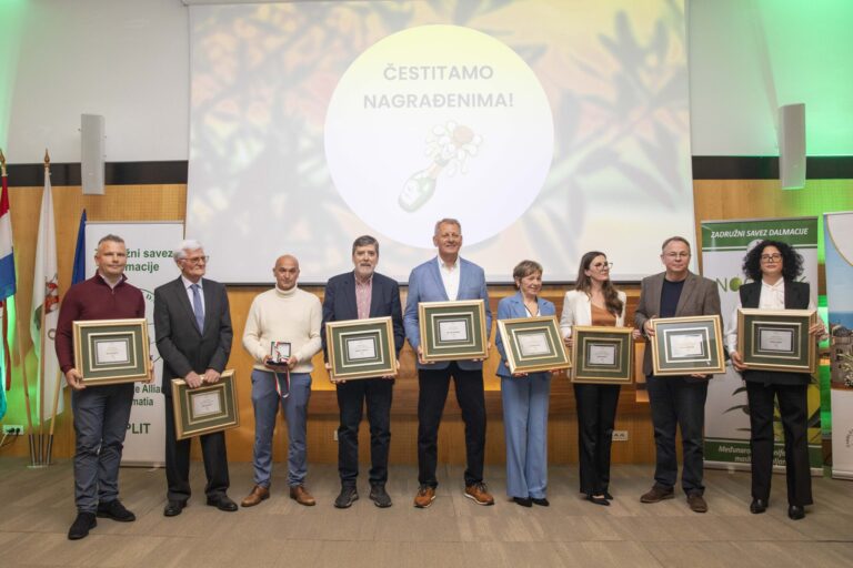 Mara Marić dobitnica priznanja za dugogodišnji doprinos unapređenju maslinarstva i uljarstva