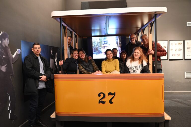 Održano stručno vodstvo kroz izložbu „Povijest dubrovačkog tramvaja od 1910. do 1970.“