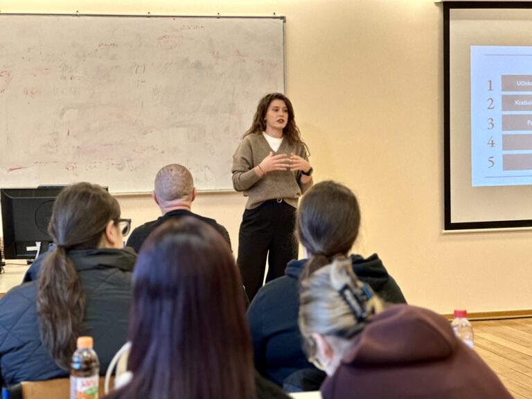 LJUDI NAZBILJ Jelena Bupić, psihologinja koja na dubrovačkom Sveučilištu brine o mentalnom zdravlju studenata