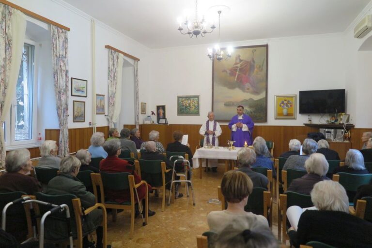 Biskup slavio misu u Domu za starije osobe Domus Christi