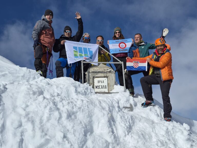 Planinari Hrvatskog planinarskog društva Dubrovnik osvojili Musalu (2925 m) u Bugarskoj