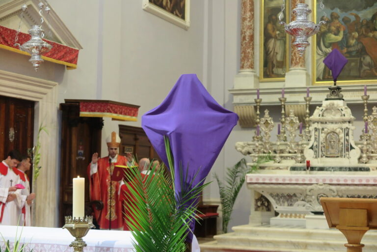 Od Cvjetnice do Uskrsa: Veliki tjedan u katedrali