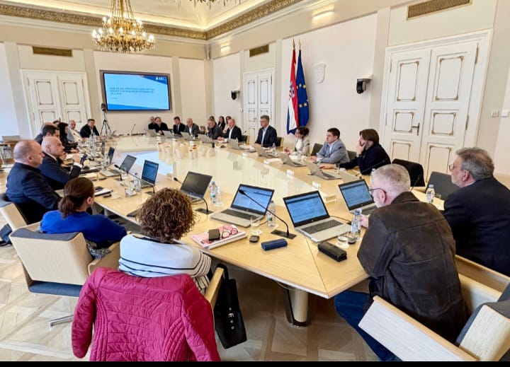 Vlada će sutra ponovno ograničiti cijene goriva