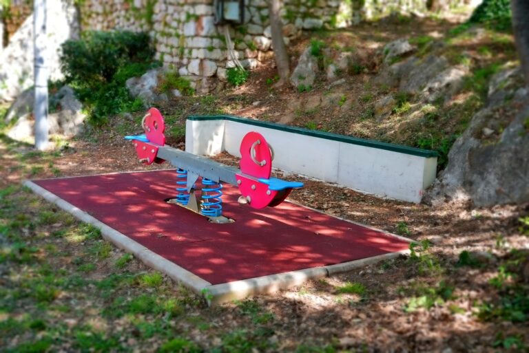 Završeni radovi na sanaciji i obnovi dječjeg igrališta i vježbališta na otvorenom Šumica
