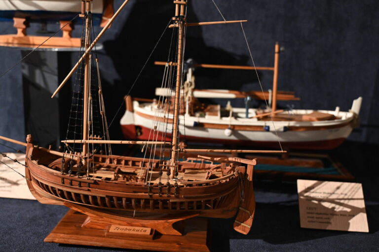 Stručno vodstvo kroz izložbu „Brodogradnja na dubrovački način – 500. obljetnica škara u Gružu“