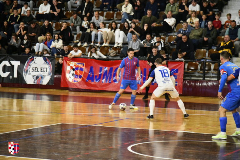 Square remizirao s Torcidom pred gotovo petsto gledatelja