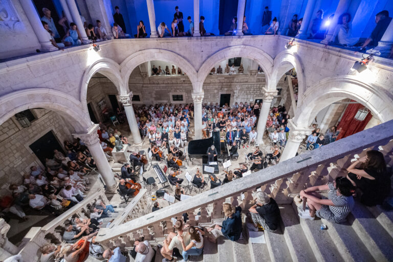 DUBROVAČKO GLAZBENO PROLJEĆE Ciklus vrhunskih koncerata u znaku hrvatskih solista i velike obljetnice