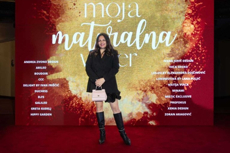 Dubrovačka dizajnerica Andrea Zvono kreirala haljinu za reviju “Moja maturalna večer”