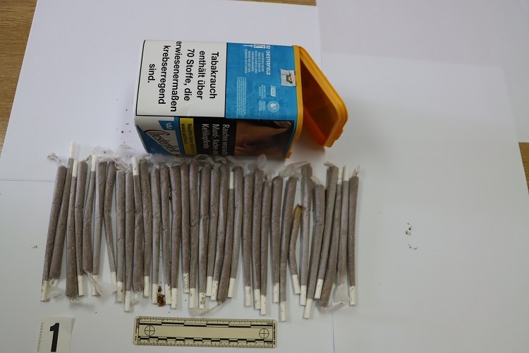 Mladi Austrijanci zatečeni s marihuanom u vozilu