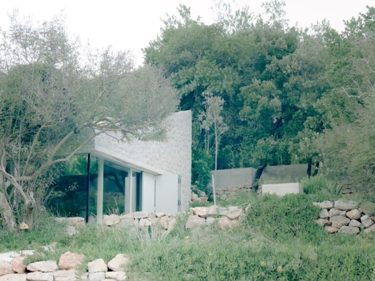 Kuća u blizini Stona je rijetkost na našoj obali, ne čudi što je nominirana za uglednu nagradu struke