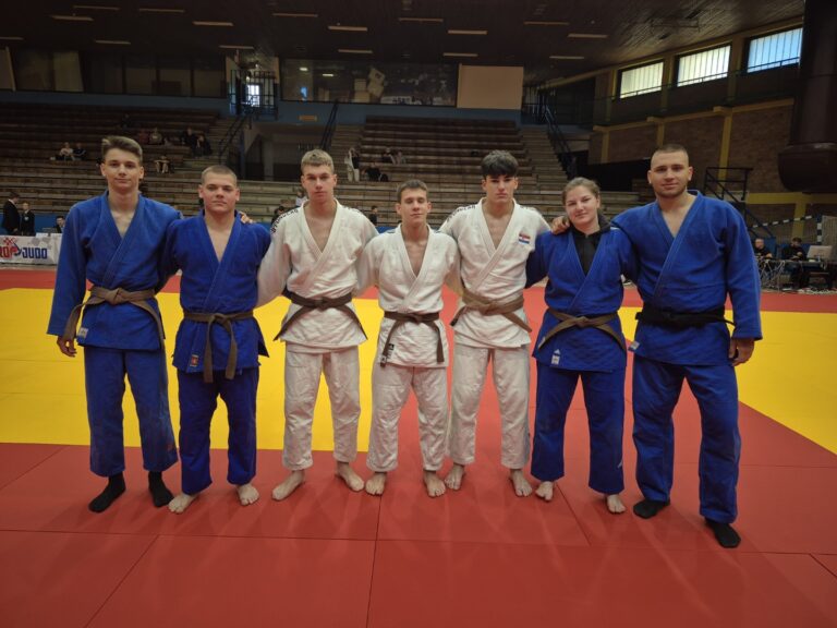 Luka Ivanković i Leona Niketić iz Judo kluba Dubrovnik juniorski prvaci Hrvatske. Matej Brkić osvojio broncu