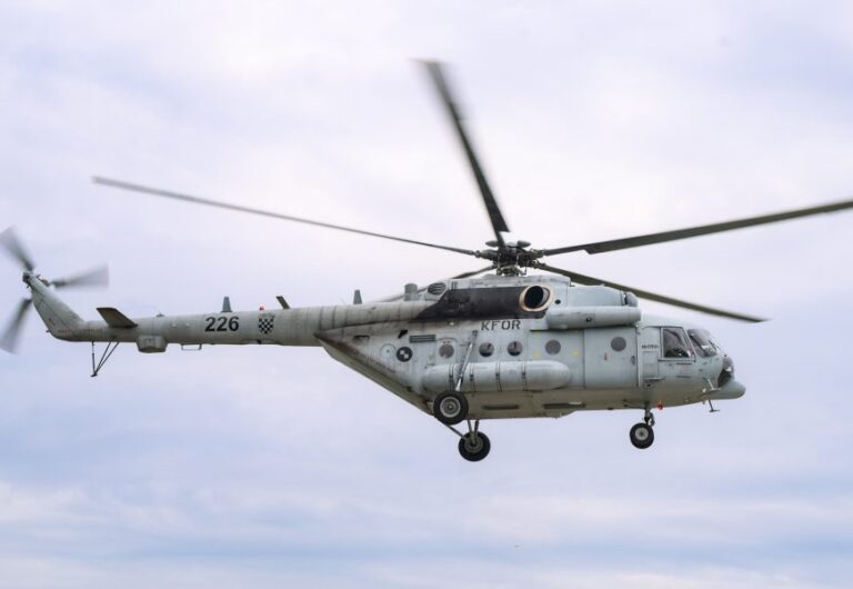 Pacijentica s Korčule rano jutros helikopterom HRZ-a prebačena u KBC Split