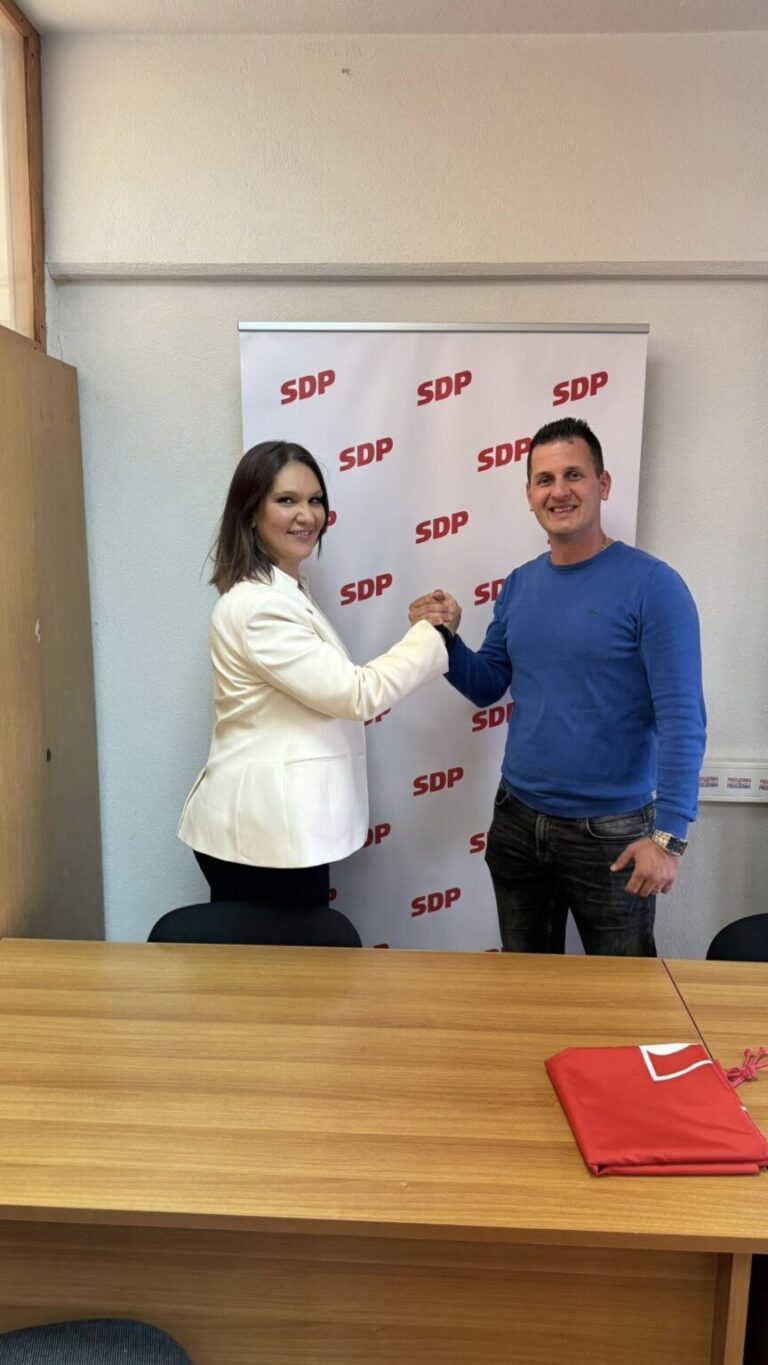 Anita Bonačić Obradović izabrana je za predsjednicu SDP-a Dubrovnik. Saša Škrabić potpredsjednik