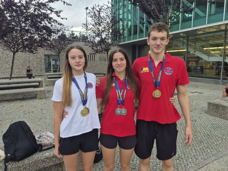 Prvog dana Zlatnog medvjeda Jugovi plivači osvojili šest medalja: Smokvina i Pavić zlatni
