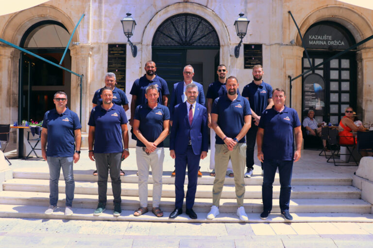 Predstavnici Rukometnog kampa Dubrovnik na prijemu kod Frankovića