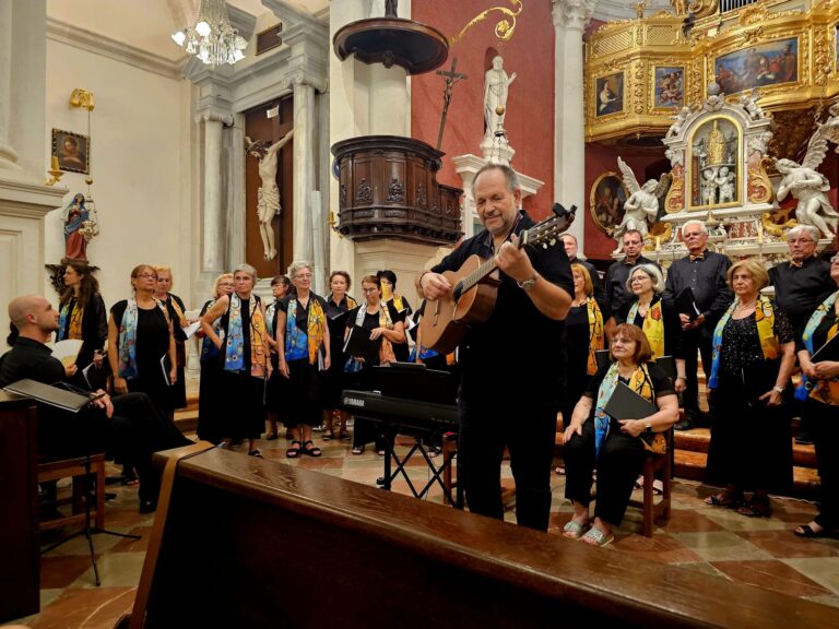 GLAZBA KOJA SPAJA Austrijski zborovi održali koncert u crkvi sv. Vlaha