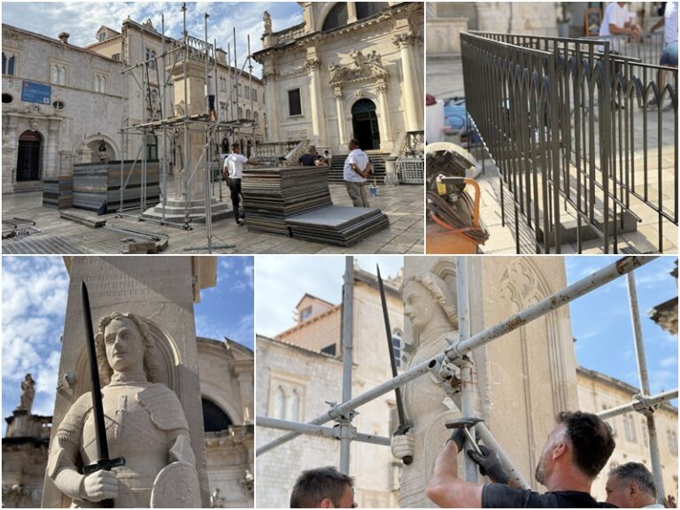 FOTO: Uklonjena zaštitna skela s Orlandovog stupa, postavlja se niska zaštitna i ukrasna ograda