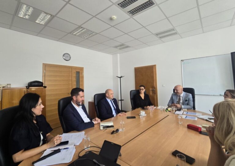 Župan Pezo s ministrom Ružićem  razgovarao o unaprjeđenju skrbi za starije osobe i razvoju socijalne infrastrukture