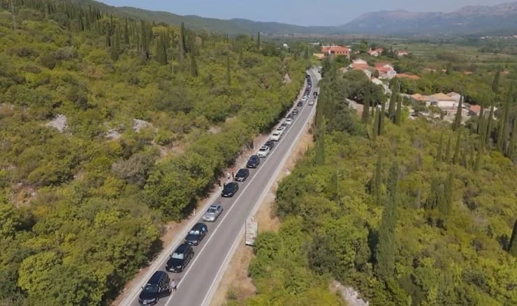 Božinović: Mi smo otvorili pet graničnih vrata na Karasovićima, a Crna Gora samo dva. Evo koliko je vozila jučer prošlo kroz Konavle