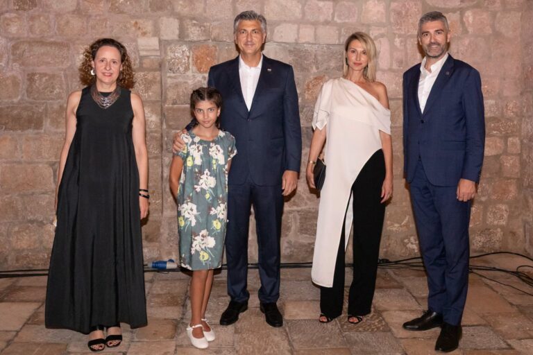 I premijer Plenković odgledao Richarda III na Lovrjencu