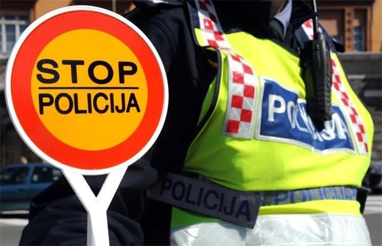 Pijan i pod zabranom vozio kroz Čajkoviće pa bježao policiji, sud ga pustio na slobodu