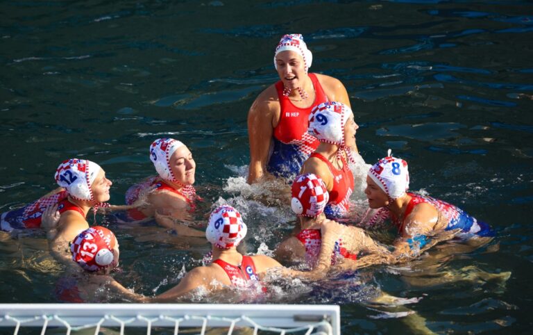 Hrvatska ženska vaterpolo reprezentacija napunila mrežu Južne Afrike: Bravo naše, kapetanica se vraća za Grčku!