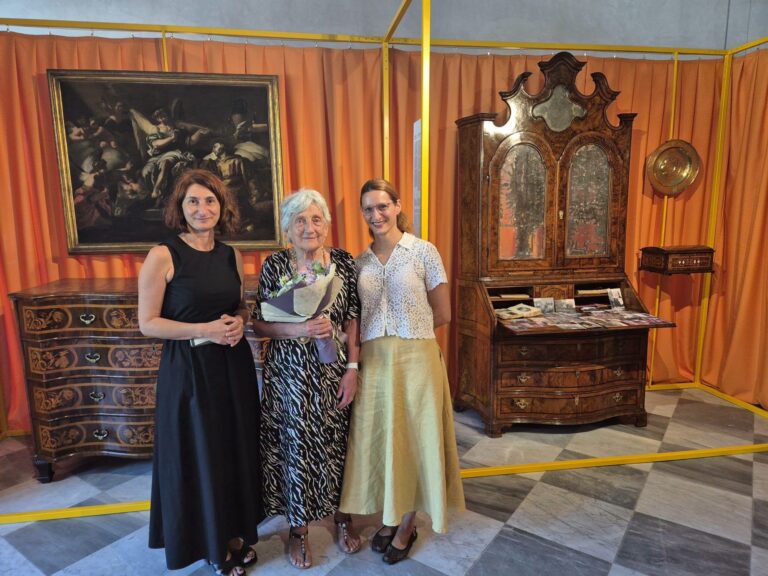 Emotivni susret s obiteljskom baštinom: donatorica Marija Nikšić Ivančić obišla izložbu u Ljetnikovcu Bunić Kaboga